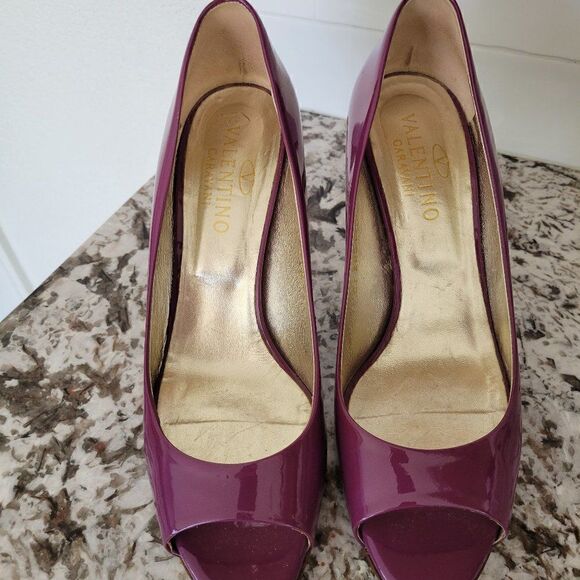 VALENTINO Garavani  Patent leather Open toe  Heels size 39.5 - Picture 1 of 13